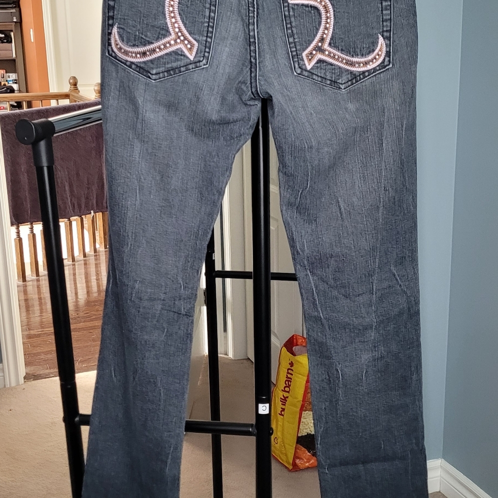 Designer Jeans - Picture 2 of 4